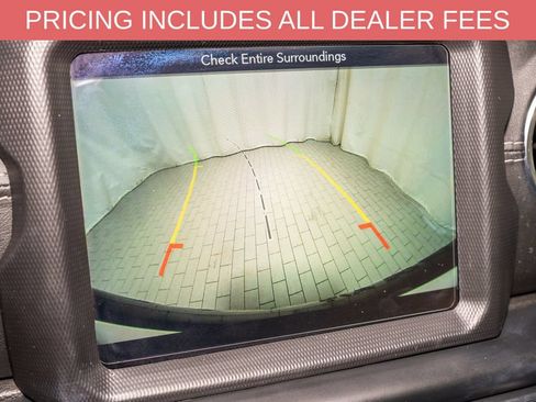 Used 2019 Jeep Wrangler Unlimited Sahara AWD/4WD image 13