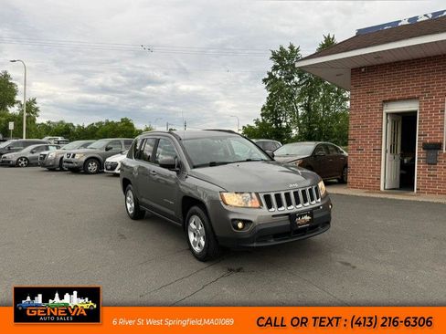 Used 2013 Jeep Compass Sport FWD image 3