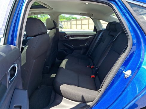 Used 2022 Honda Civic EX image 11