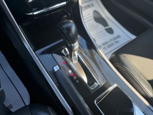 Used 2017 Honda Accord Sport image 23