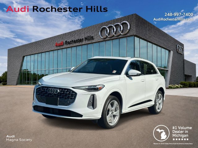 Certified 2025 Audi Q5 Premium Plus AWD/4WD image 1