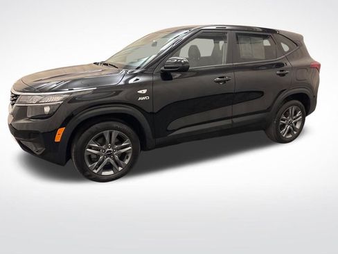 Used 2023 Kia Seltos LX image 9