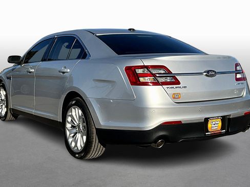 Used 2017 Ford Taurus Limited image 11
