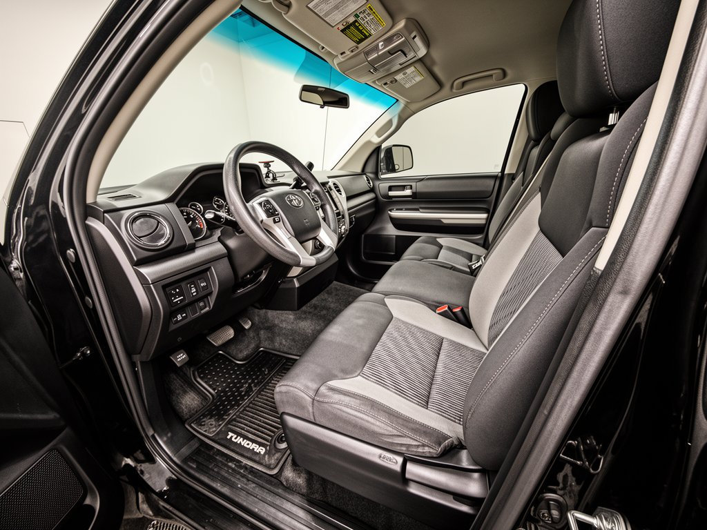 Used 2014 Toyota Tundra SR5 AWD/4WD image 4