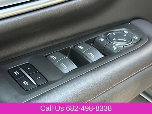 Used 2022 Chevrolet Suburban High Country AWD/4WD image 22