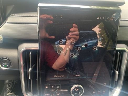 New 2026 GMC Acadia Elevation image 29