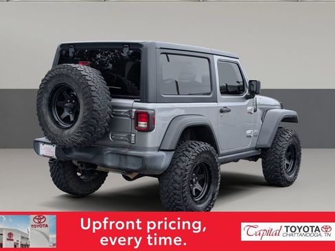 Used 2019 Jeep Wrangler Sport AWD/4WD image 7