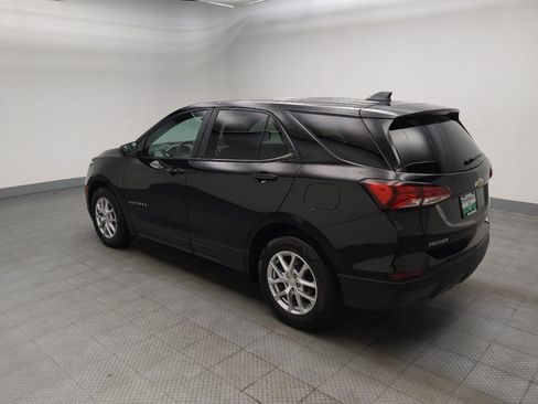 Used 2022 Chevrolet Equinox LS w/ LS Convenience Package FWD image 3