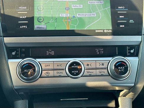 Used 2017 Subaru Outback 2.5i Limited image 19