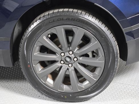 Used 2022 Land Rover Range Rover Velar S image 9