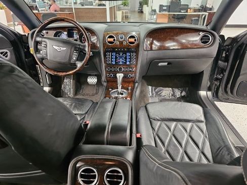 Used 2008 Bentley Flying Spur Flying Spur image 9