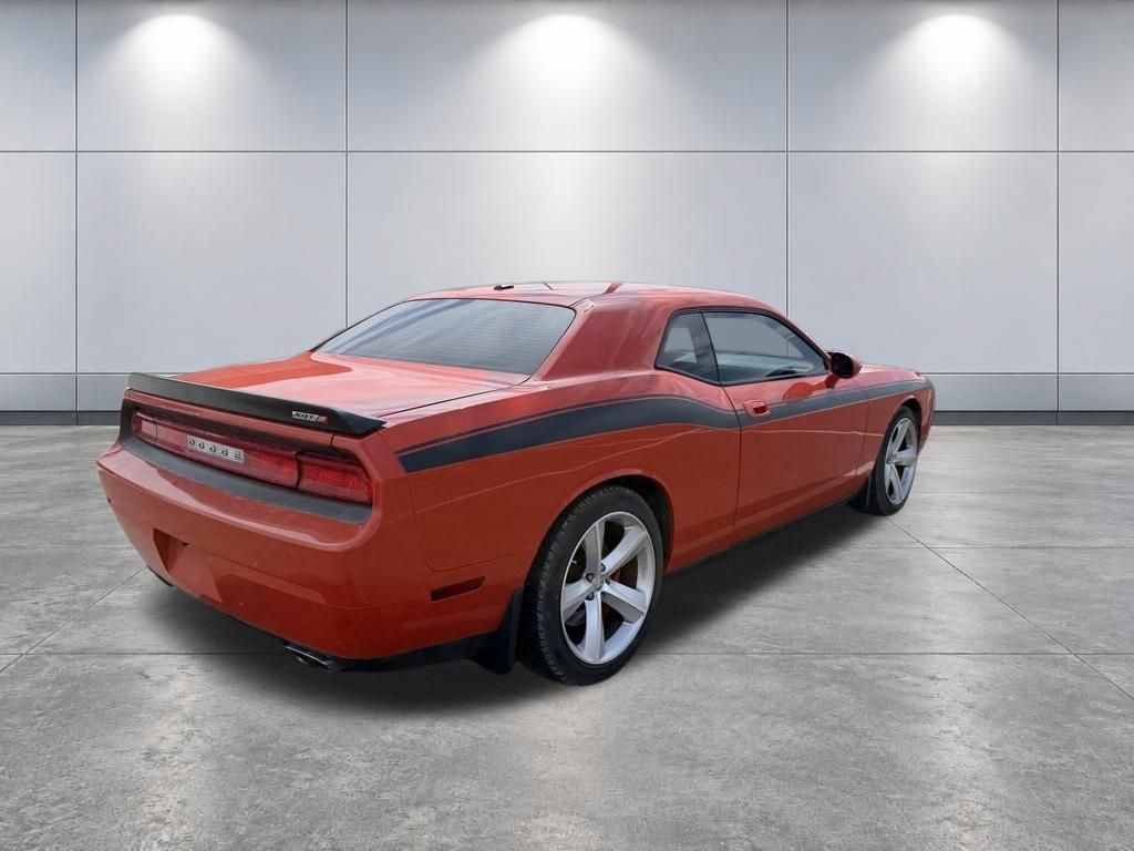 Used 2009 Dodge Challenger SRT8 w/ SRT Option Group II RWD image 3