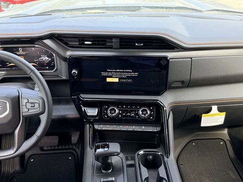 New 2026 GMC Sierra 1500 AT4 w/ AT4 Premium Package AWD/4WD image 15