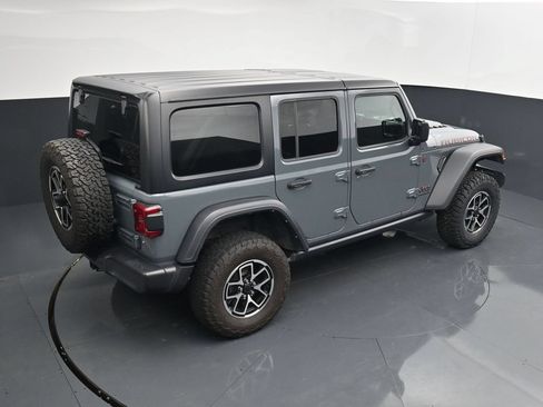 Used 2024 Jeep Wrangler Unlimited Rubicon AWD/4WD image 30