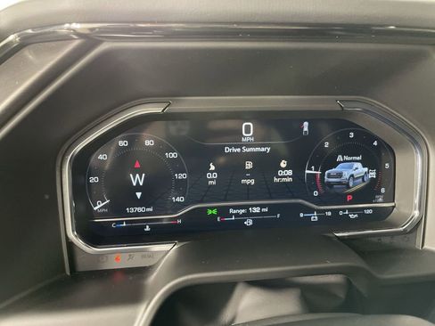 Used 2025 GMC Sierra 1500 AT4 w/ Technology Package image 12