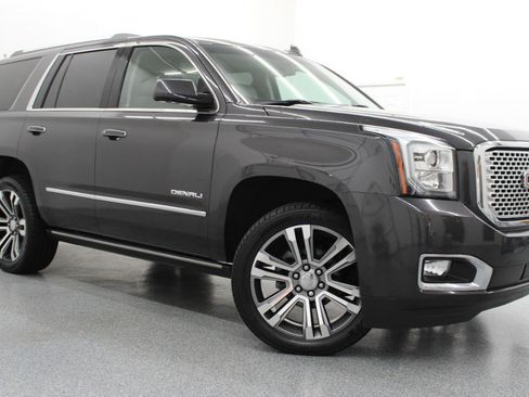 Used 2017 GMC Yukon Denali w/ Open Road Package AWD/4WD image 1