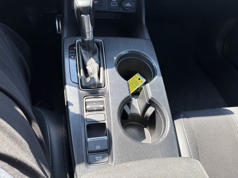 Used 2022 Honda Civic Sport image 25