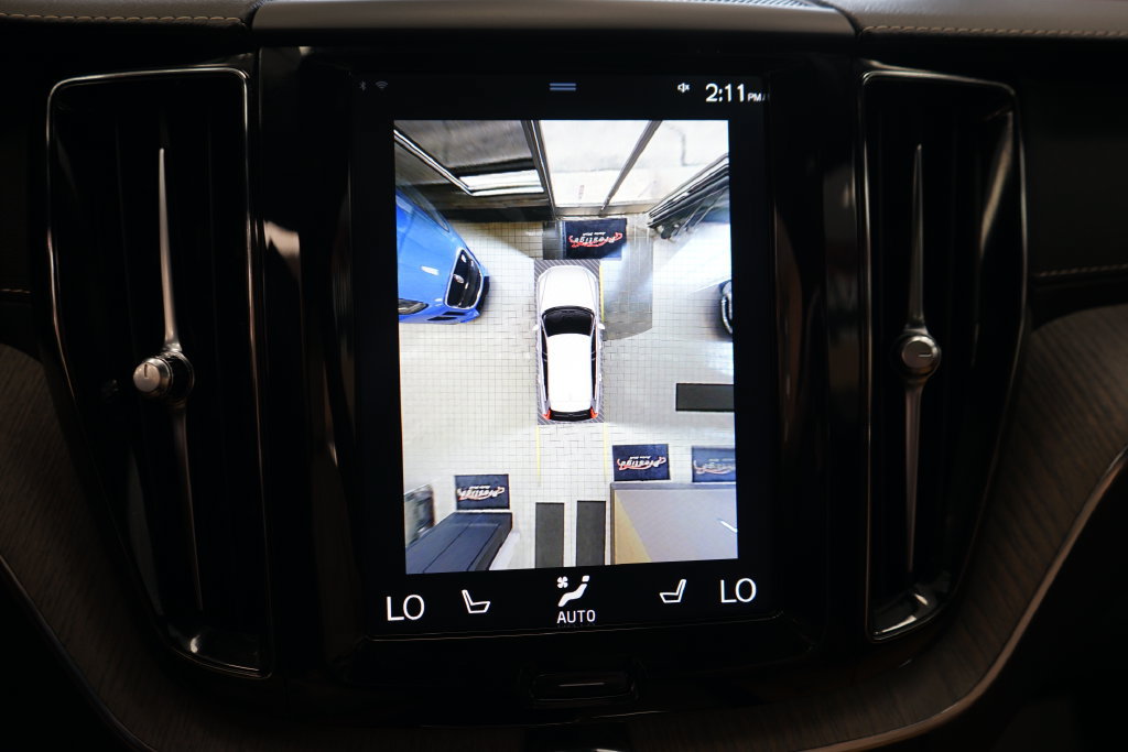 Used 2020 Volvo XC60 T6 Inscription w/ Protection Package AWD/4WD image 9