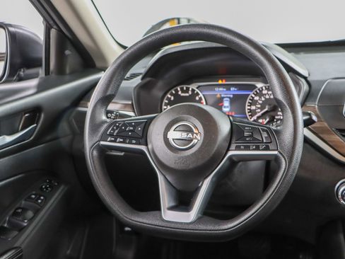 Used 2024 Nissan Altima 2.5 SV image 12