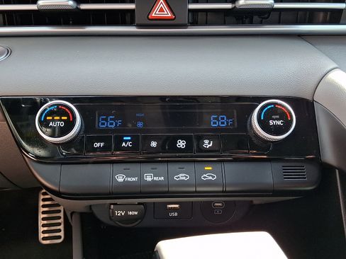 Certified 2025 Hyundai Elantra Sport FWD image 15