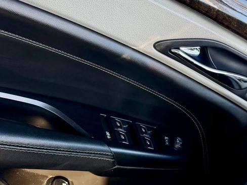 Used 2015 Cadillac SRX Luxury w/ Driver Awareness Package image 20