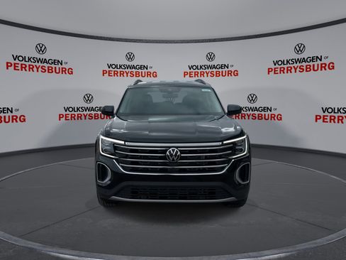 New 2026 Volkswagen Atlas SE image 3