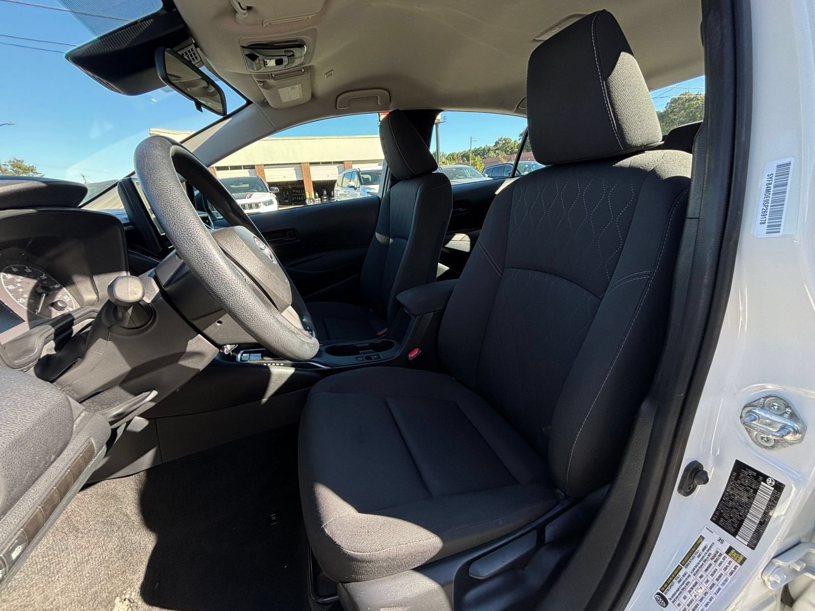 Used 2025 Toyota Corolla LE FWD image 25