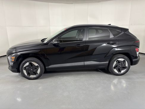 Used 2024 Hyundai Kona SEL FWD image 5