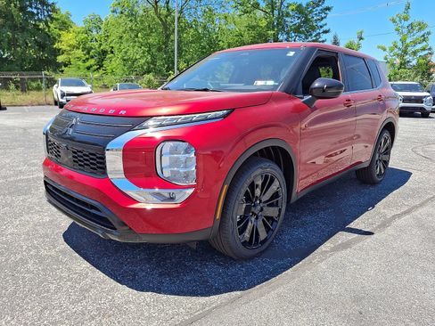 New 2026 Mitsubishi Outlander LE AWD/4WD image 4