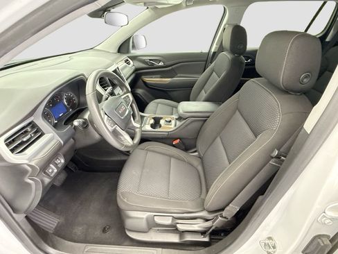 Used 2023 GMC Acadia SLE w/ Elevation Edition FWD image 17