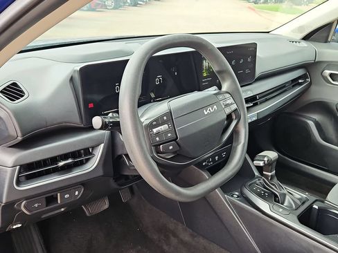 Used 2025 Kia K4 FWD image 15