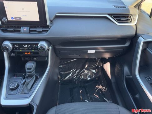 Certified 2025 Toyota RAV4 LE image 18