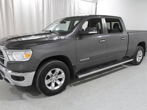Used 2020 RAM 1500 Big Horn image 3