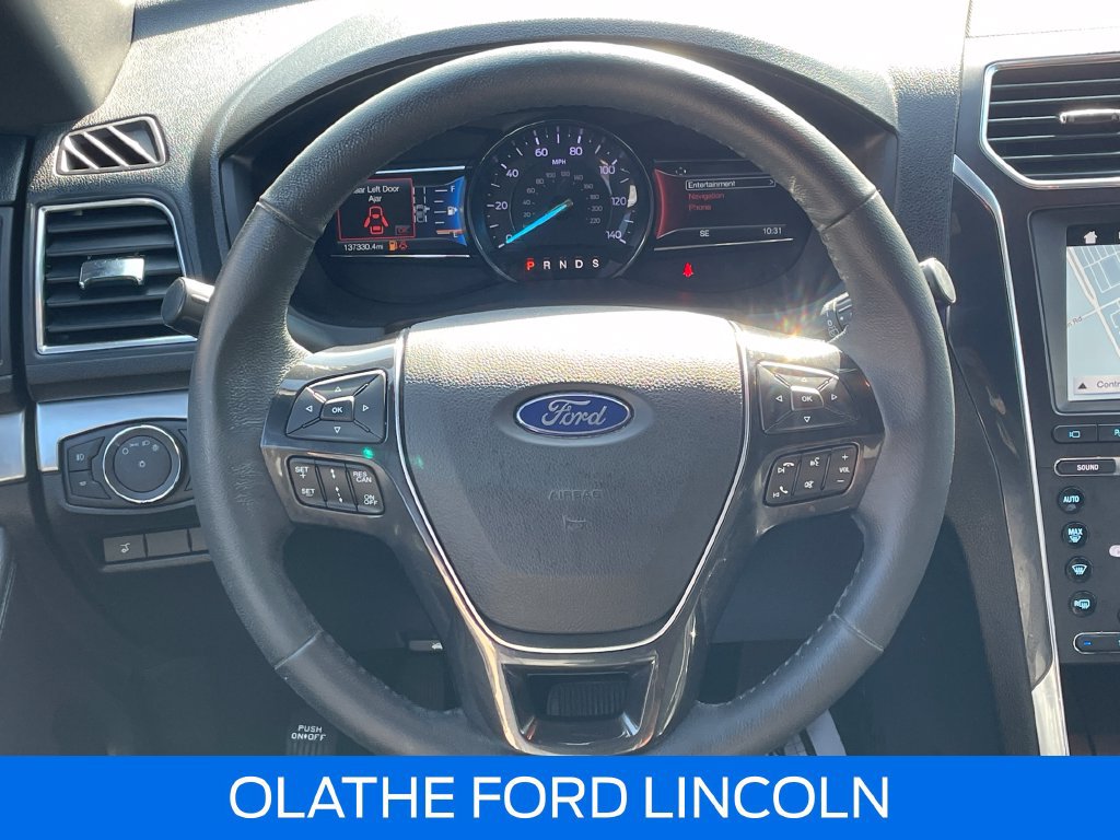 Used 2018 Ford Explorer Limited w/ Equipment Group 301A AWD/4WD image 16