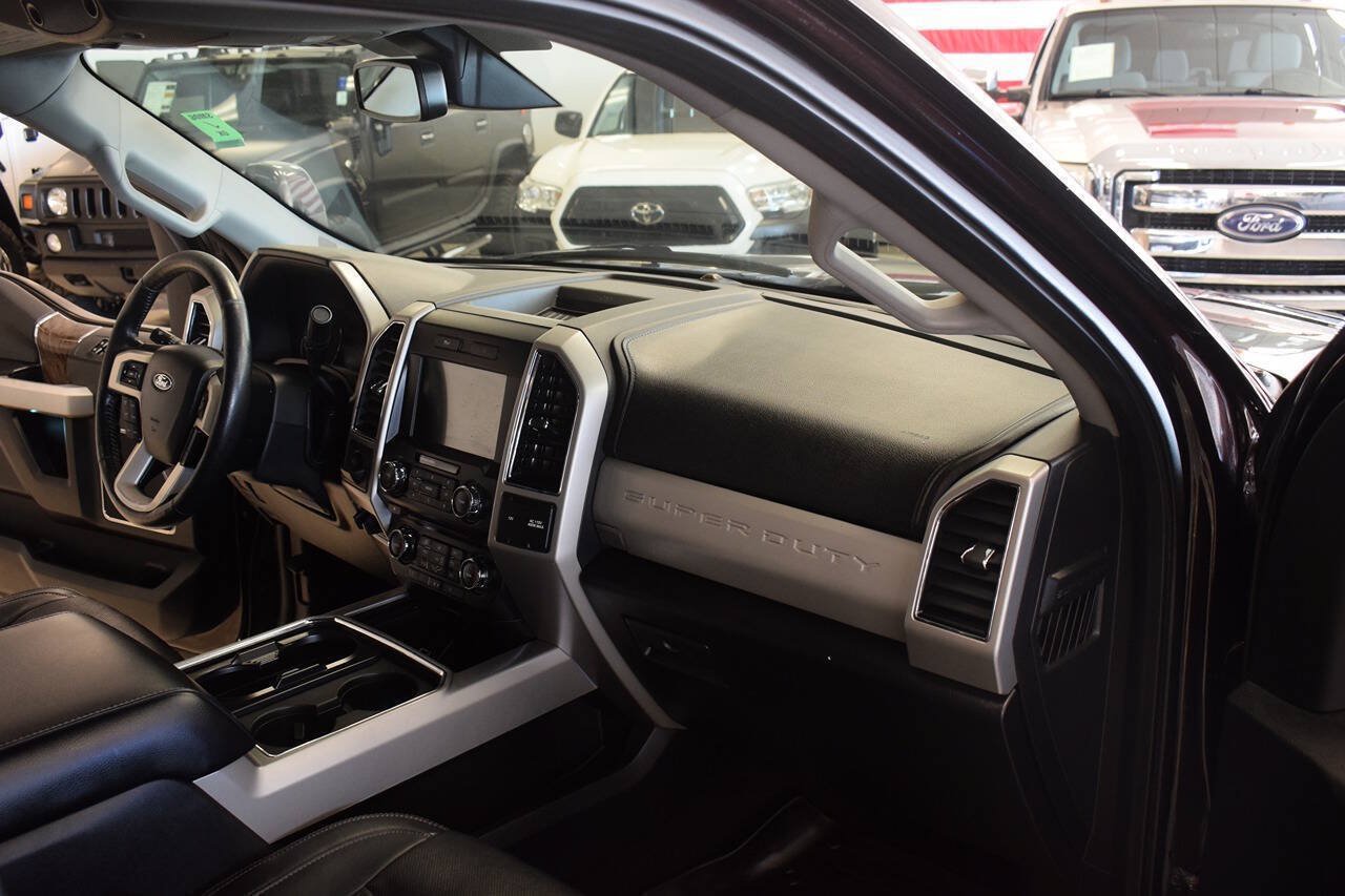 Used 2018 Ford F250 Lariat w/ Lariat Ultimate Package RWD image 30