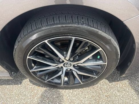 Used 2024 Toyota Camry SE FWD image 13