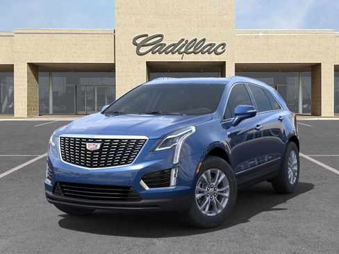New 2025 Cadillac XT5 Luxury image 6