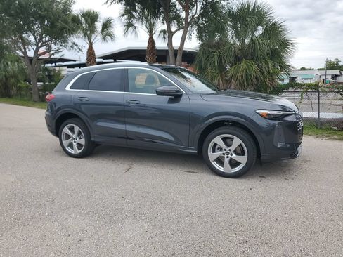 New 2026 Audi Q5 Premium Plus AWD/4WD image 4