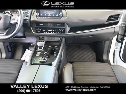 Used 2025 Nissan Rogue SV w/ Rock Creek Premium Package AWD/4WD image 20