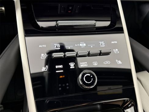 New 2026 Porsche Cayenne GTS image 31