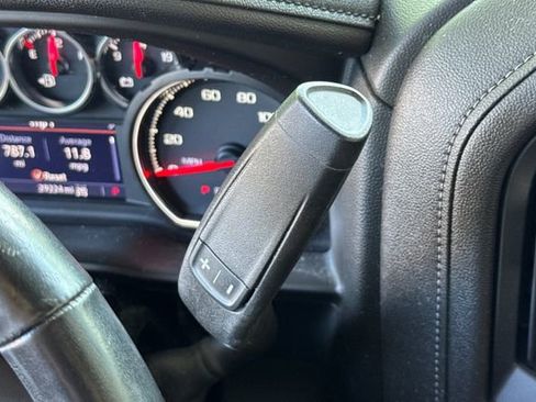 Used 2022 Chevrolet Silverado 2500 LTZ AWD/4WD image 20
