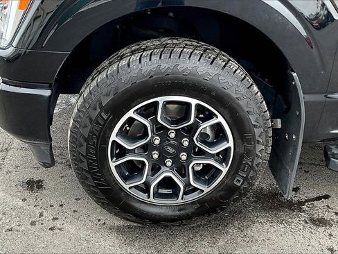 Used 2023 Ford F150 Lariat w/ FX4 Off-Road Package image 9