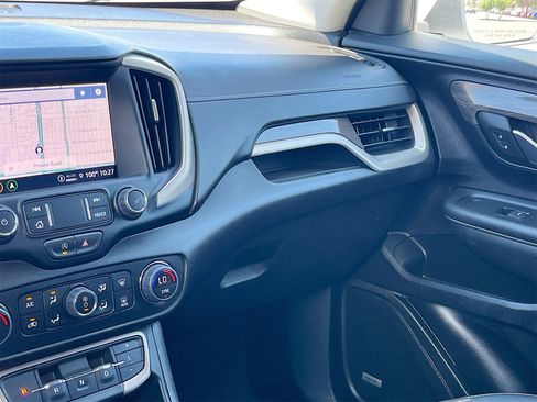 Used 2024 GMC Terrain Denali image 24