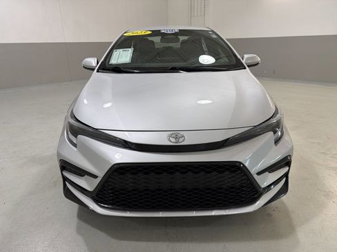Used 2023 Toyota Corolla SE image 2