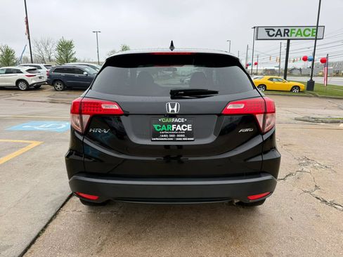 Used 2018 Honda HR-V EX image 11