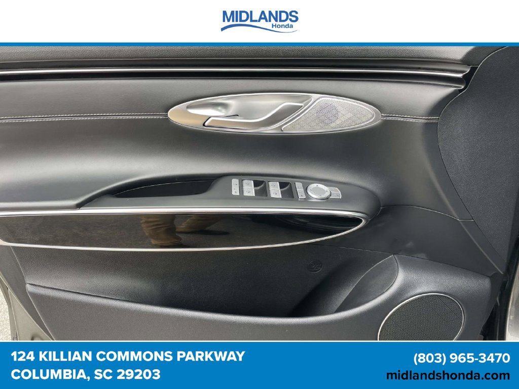 Used 2025 Genesis GV70 2.5T AWD/4WD image 17