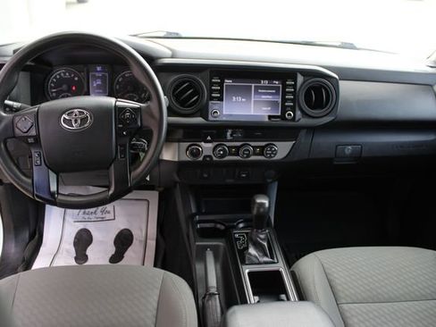 Used 2020 Toyota Tacoma SR AWD/4WD image 22