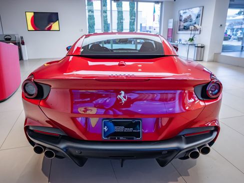 Used 2022 Ferrari Portofino M image 34