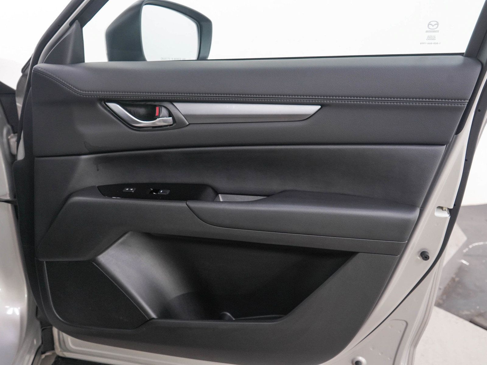 Used 2025 MAZDA CX-5 AWD 2.5 S w/ Preferred Package image 12