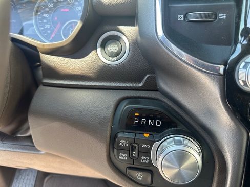 Used 2025 RAM 1500 Laramie image 9